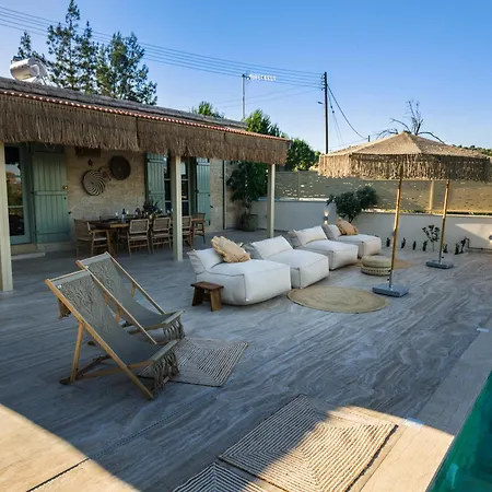 The - Modern Tradition - Luxury 2-bedroom Boho Retreat With Private Infinity Pool *
