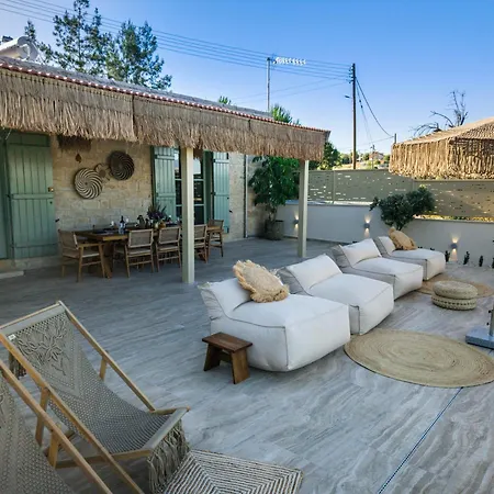 The - Modern Tradition - Luxury 2-bedroom Boho Retreat With Private Infinity Pool בית נופש