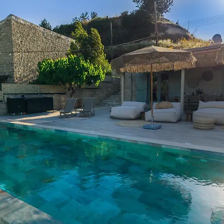 בית נופש The - Modern Tradition - Luxury 2-bedroom Boho Retreat With Private Infinity Pool Dhora