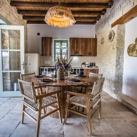בית נופש The - Modern Tradition - Luxury 2-bedroom Boho Retreat With Private Infinity Pool