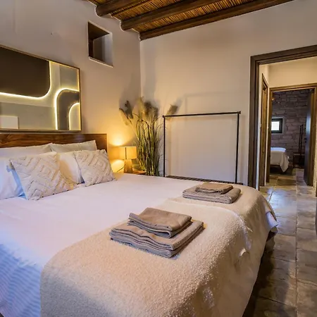בית נופש The - Modern Tradition - Luxury 2-bedroom Boho Retreat With Private Infinity Pool *