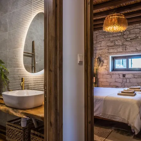 The - Modern Tradition - Luxury 2-bedroom Boho Retreat With Private Infinity Pool בית נופש *
